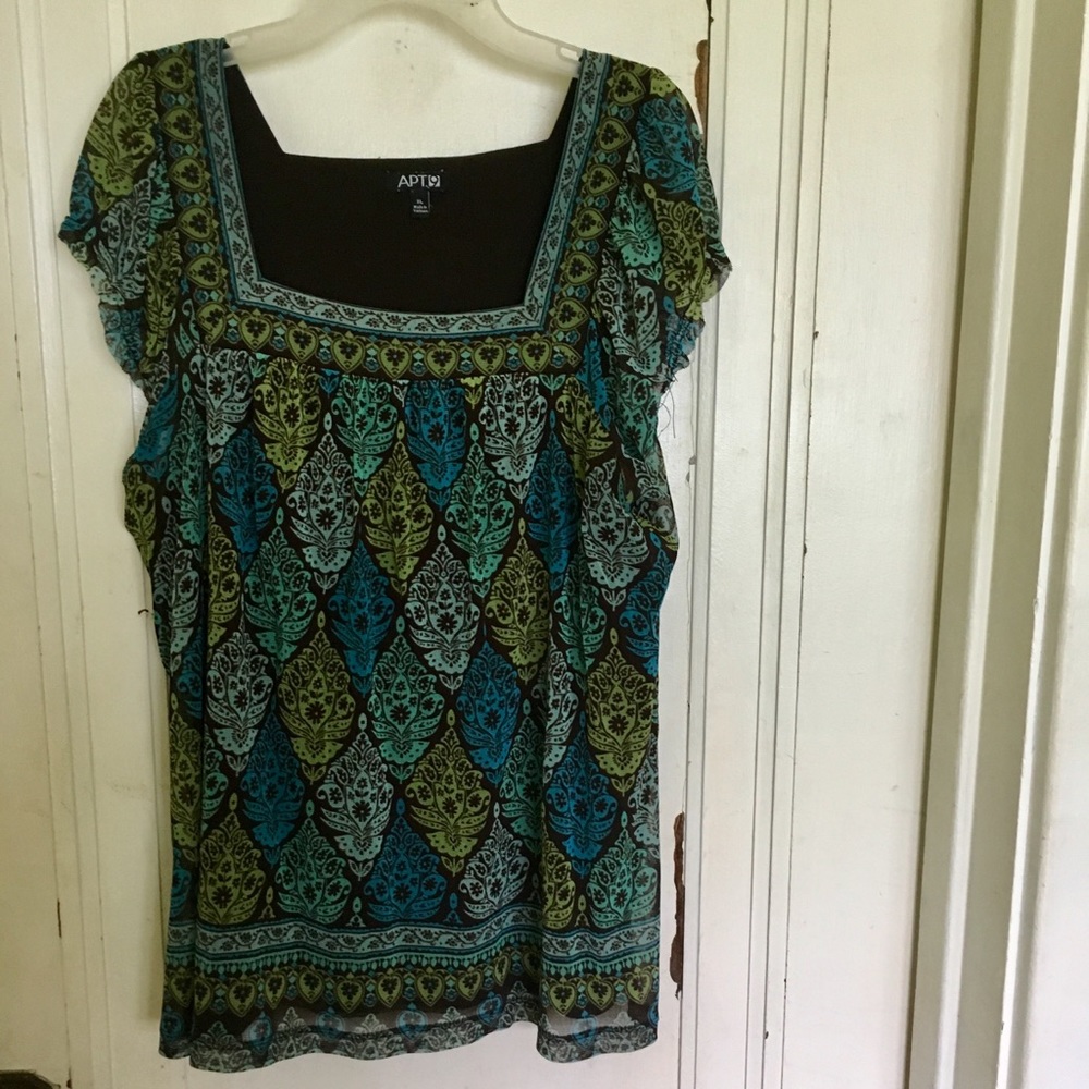 Wms XL boho short sleeved shirt w/ square neckline